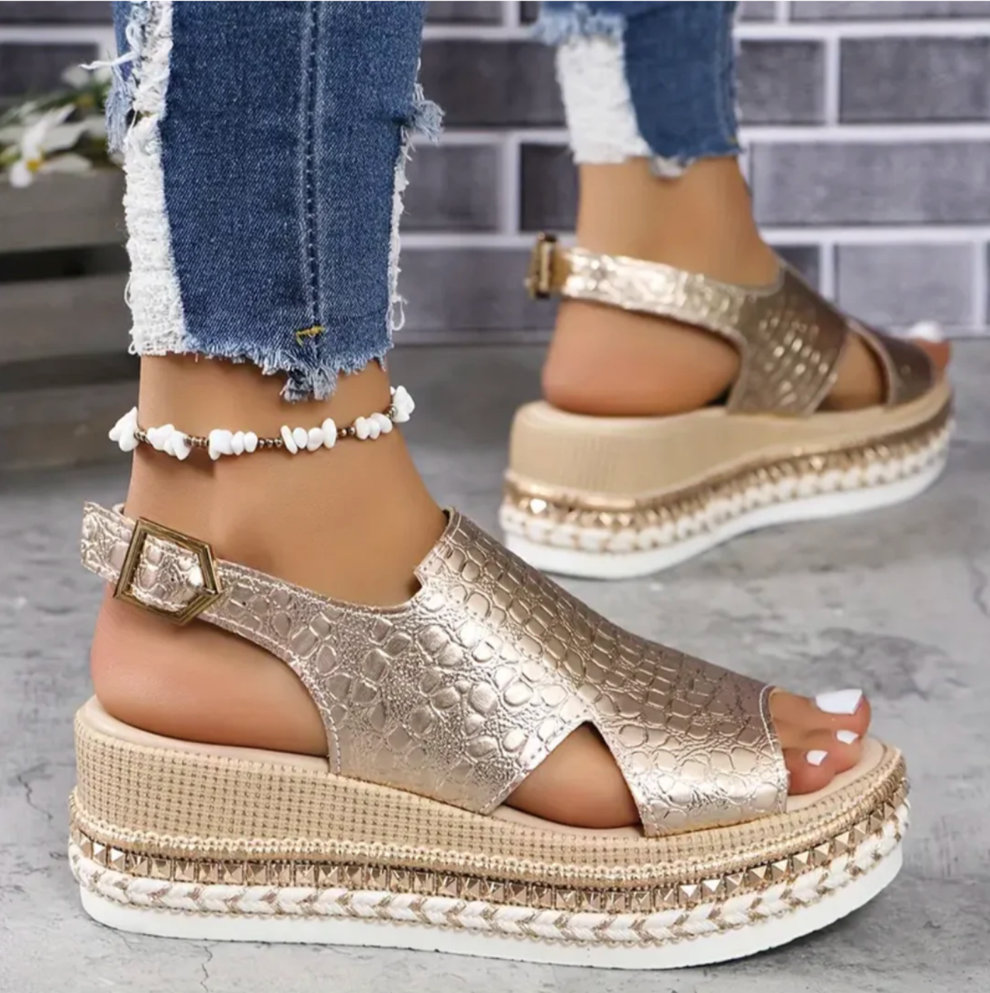 Vordela™ Elegant orthopaedic sandals