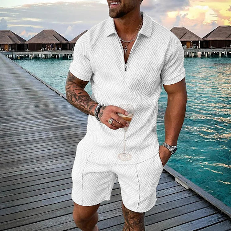 Infinity wit poloshirt en shorts samen
